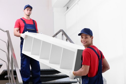 Moving van service in Paddington with clear pricing for local flats and homes