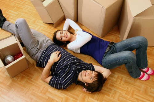 Residential move support with loading help in Paddington