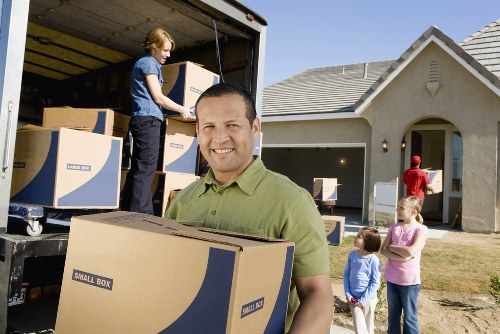 Local movers navigating central London access challenges
